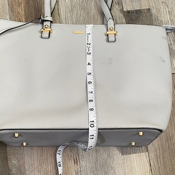 Elegant Gray Tote Bag - Picture 6 of 16